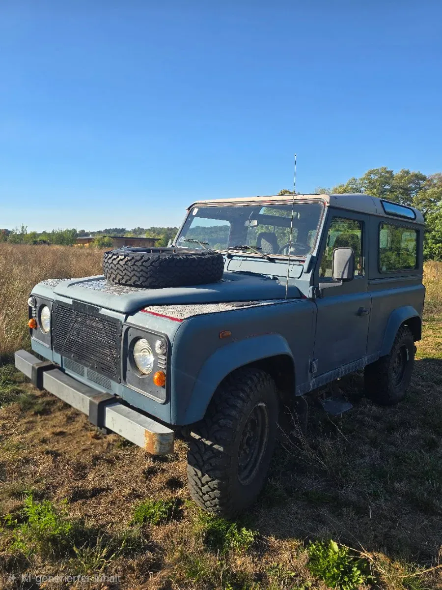 Land Rover Defender 2000 photo 3