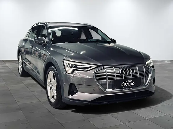Audi E-Tron 2020 photo 2