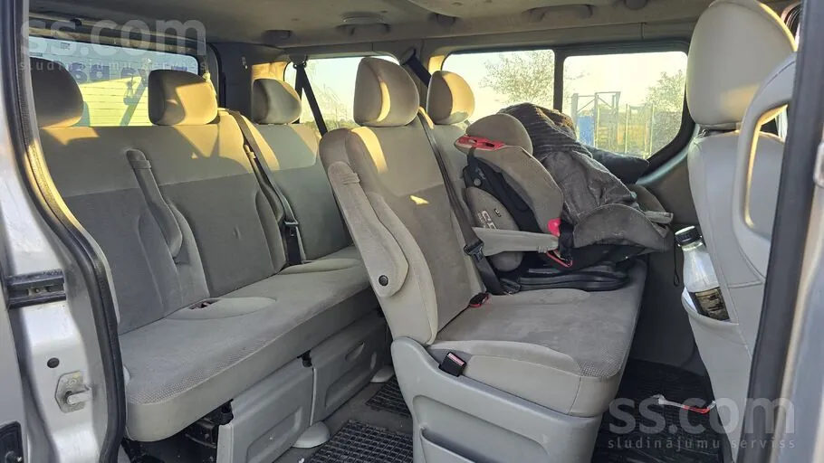 Opel Vivaro 2005 photo 4