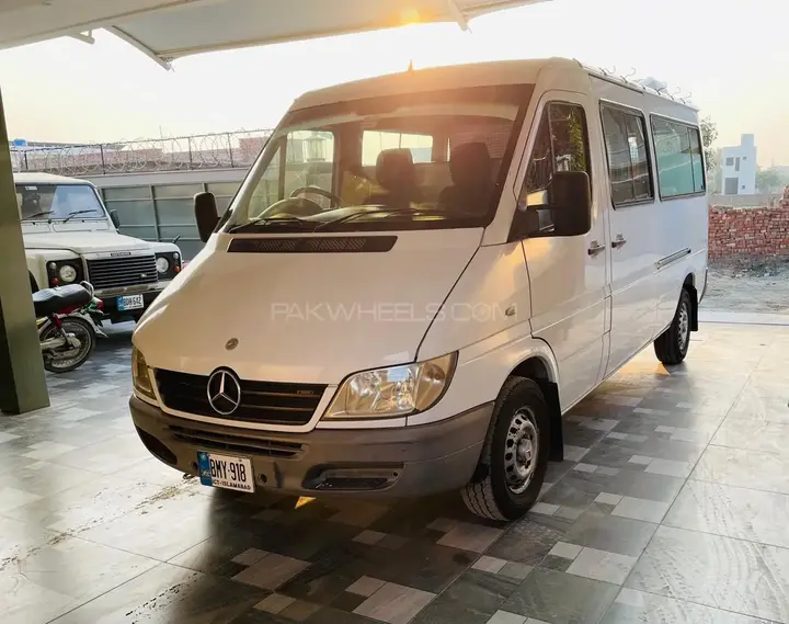Mercedes-Benz Sprinter