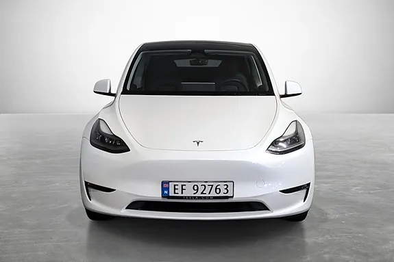 Tesla Model Y 2023 photo 3
