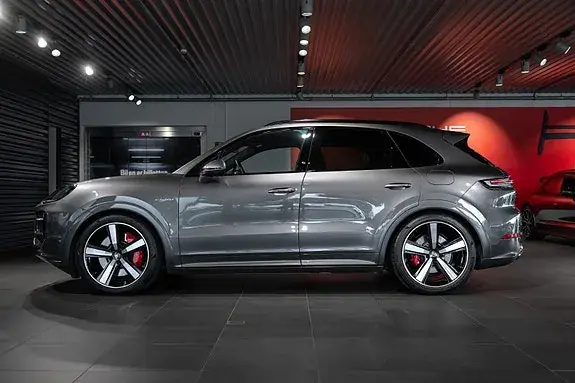 Porsche Cayenne 2026 photo 2