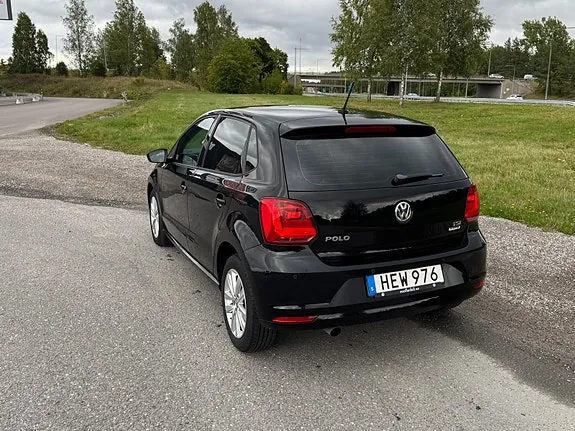 Volkswagen Polo 2016 photo 3