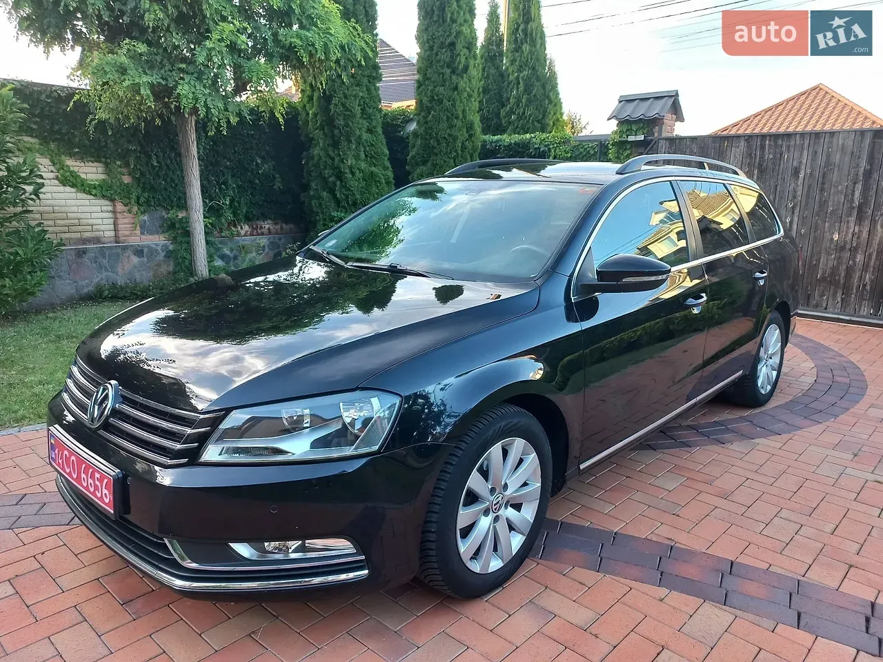 Volkswagen Passat 2014 photo 2