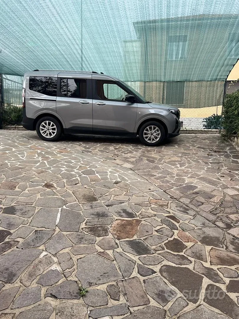 Ford Tourneo Courier