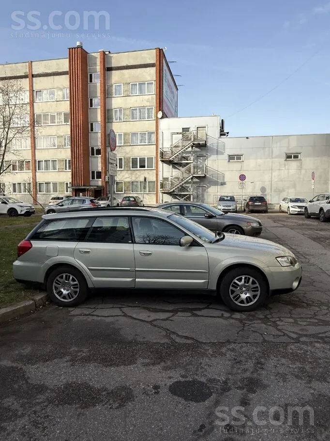 Subaru Legacy 2006 photo 3