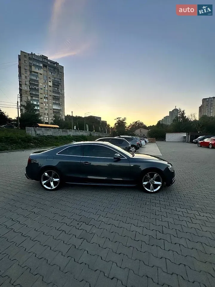 Audi A5 2010 photo 3