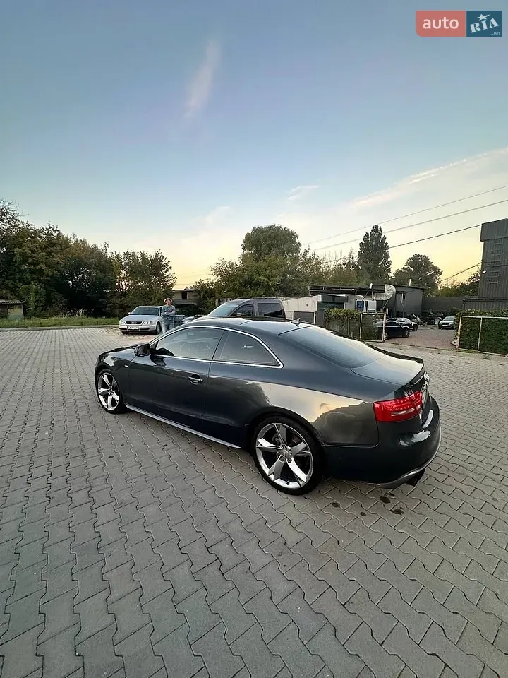 Audi A5 2010 photo 5