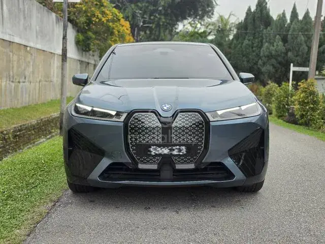BMW Ix