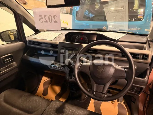Suzuki Wagon R photo 2