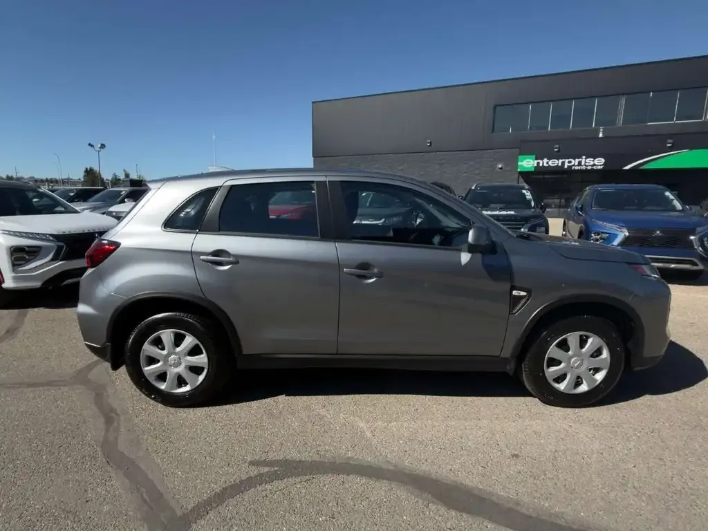 Mitsubishi Rvr 2027 photo 4