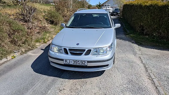 Saab 9-5 2005 photo 2