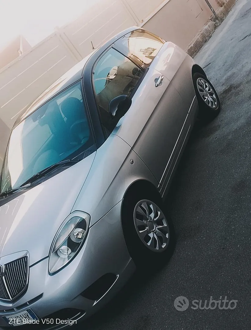 Lancia Ypsilon 2011 photo 4