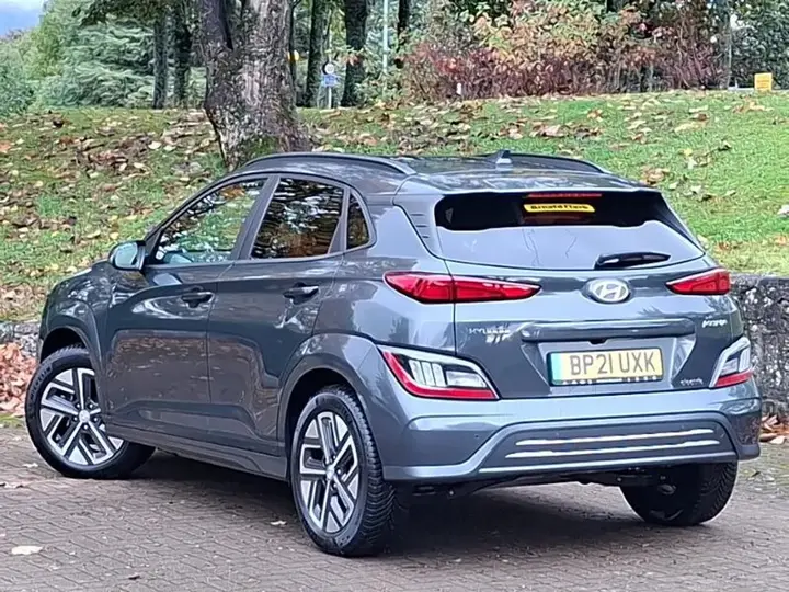 Hyundai Kona 2021 photo 2