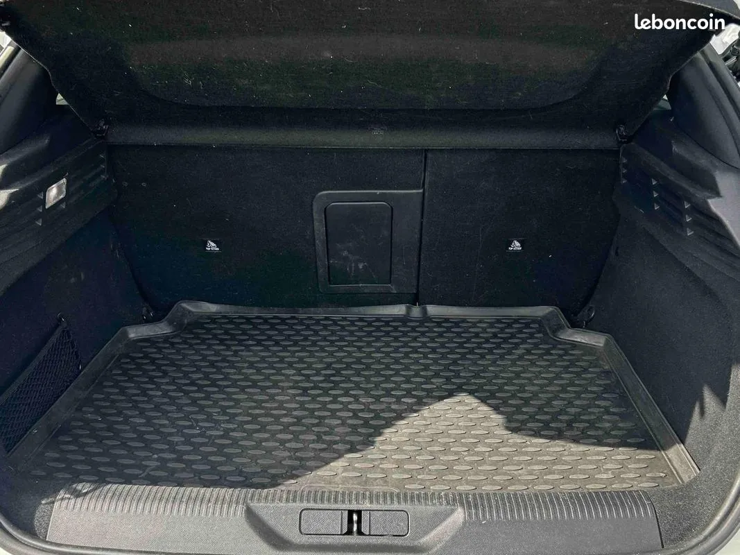 Peugeot 308 2023 photo 5