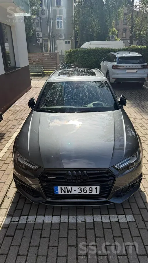Audi A4 2017 photo 2