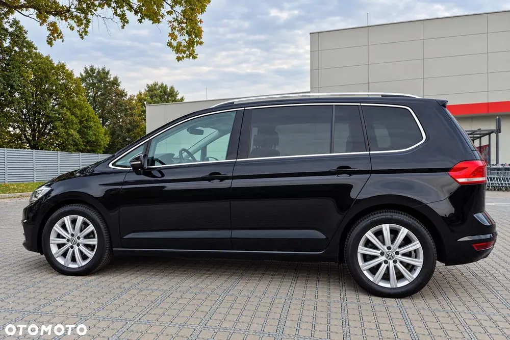 Volkswagen Touran 2016 photo 2