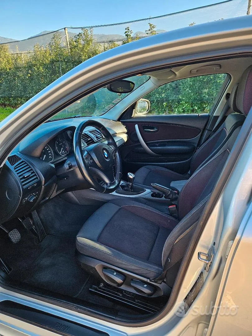 BMW 1 Series 2011 photo 4