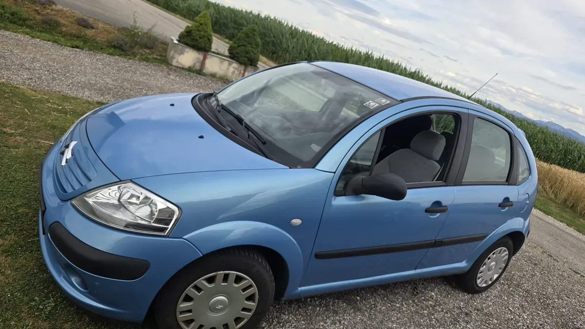 Citroen C3 2003 photo 2
