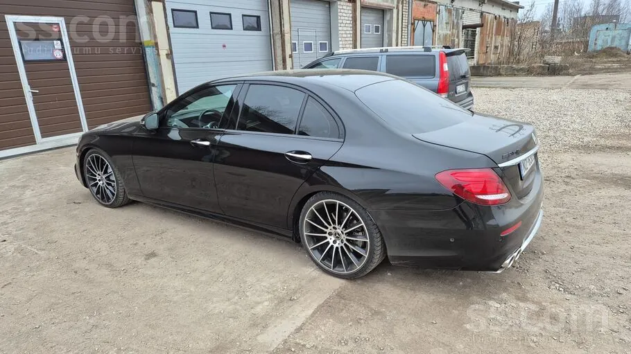 Mercedes-Benz E350 2016 photo 2