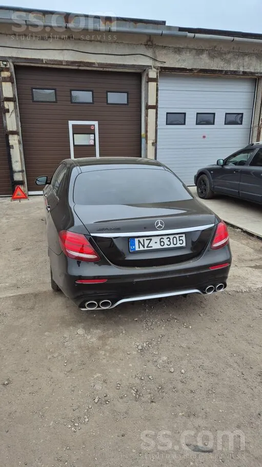 Mercedes-Benz E350 2016 photo 3