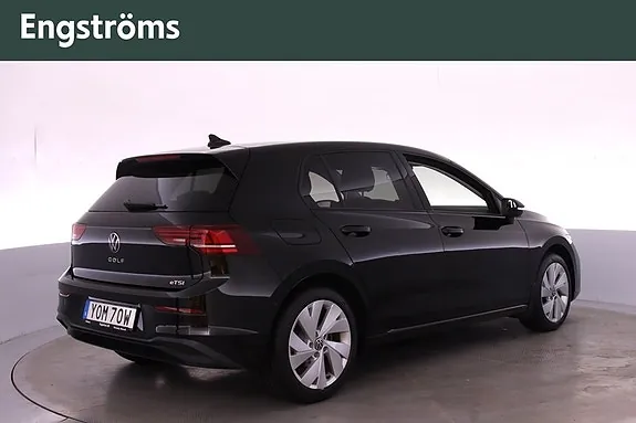 Volkswagen Golf I 2026 photo 3