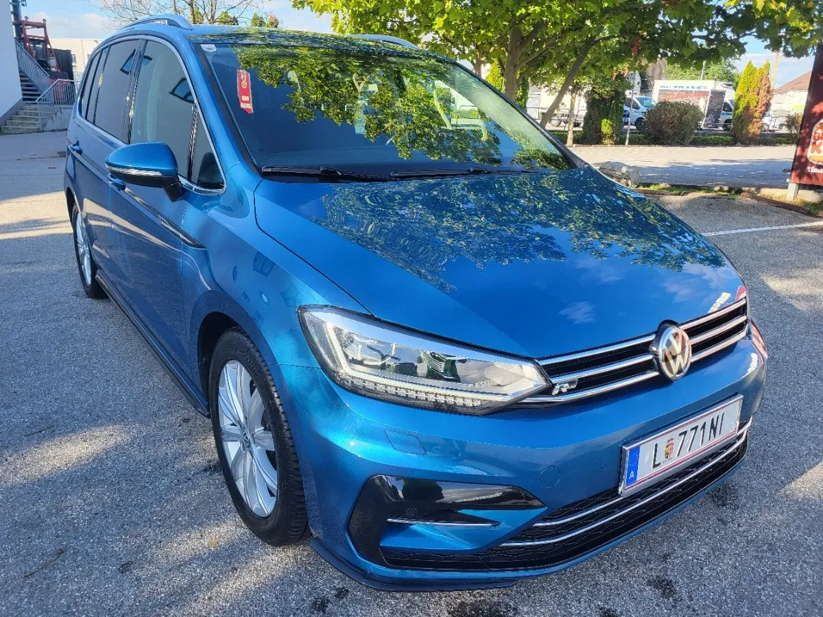 Volkswagen Touran 2017 photo 3
