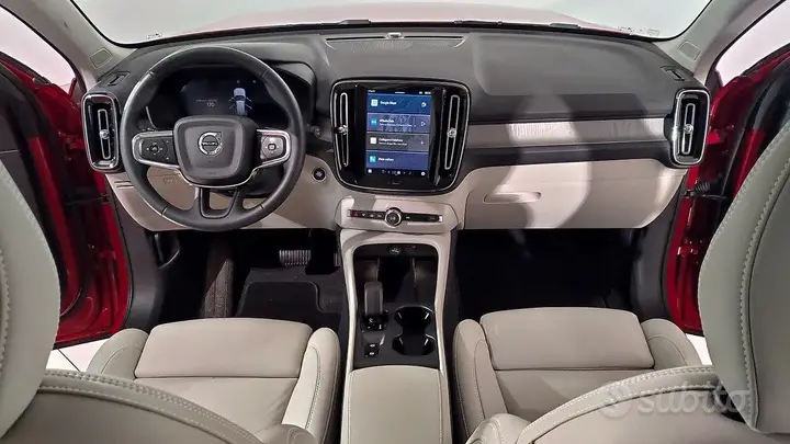 Volvo Xc40 2025 photo 2