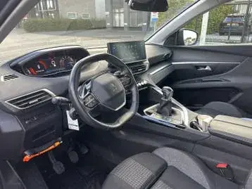 Peugeot 3008 2022 photo 3