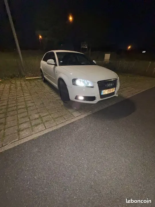 Audi A3 2009 photo 2