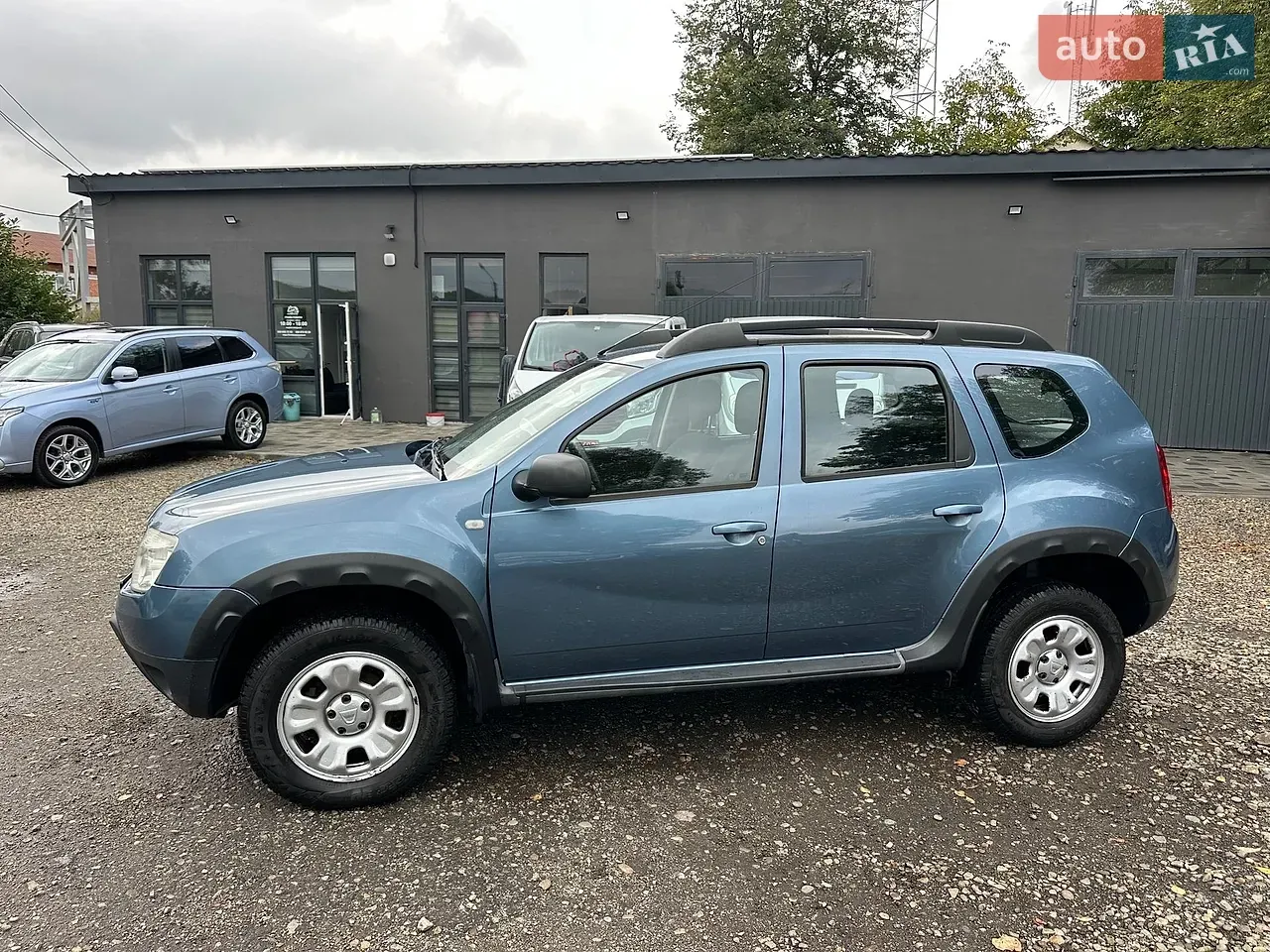 Dacia Duster 2011 photo 3