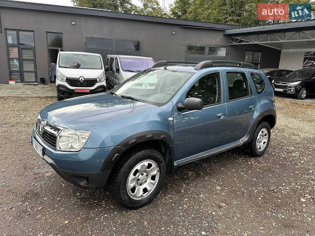 Dacia Duster 2011 photo 2