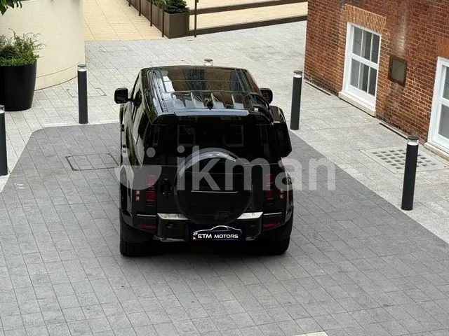 Land Rover Defender 2026 photo 5