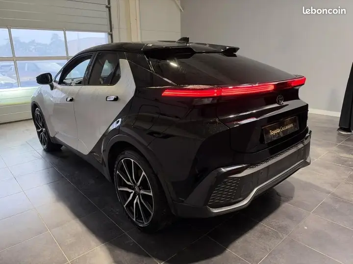 Toyota C-Hr 2024 photo 4