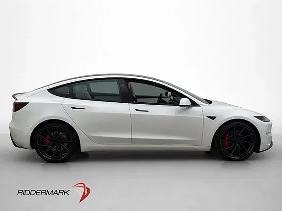 Tesla Model 3 2024 photo 5