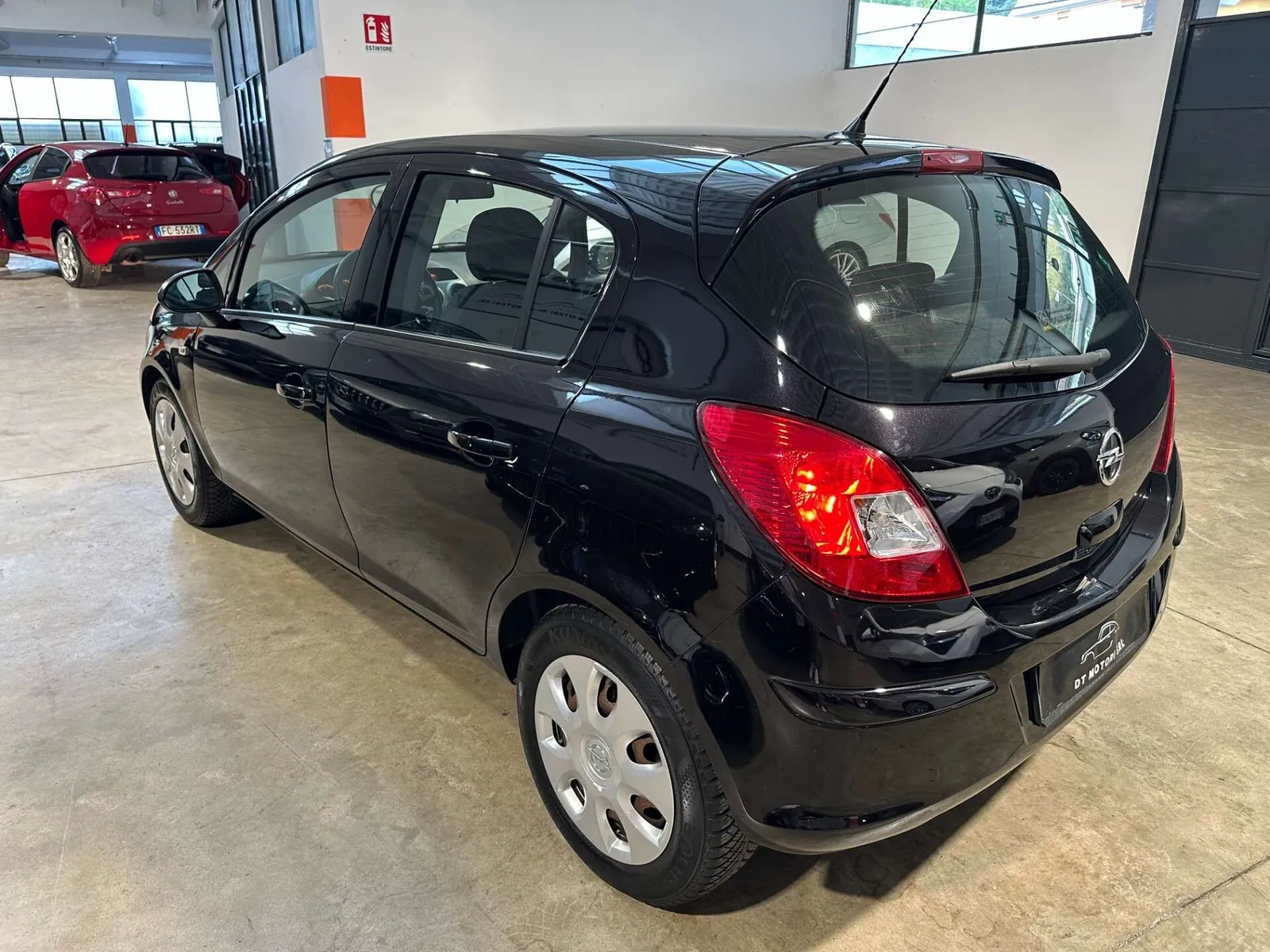 Opel Corsa 2011 photo 4