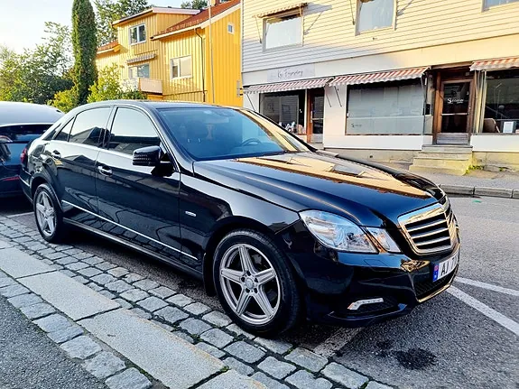 Mercedes-Benz E-Class 2010 photo 2