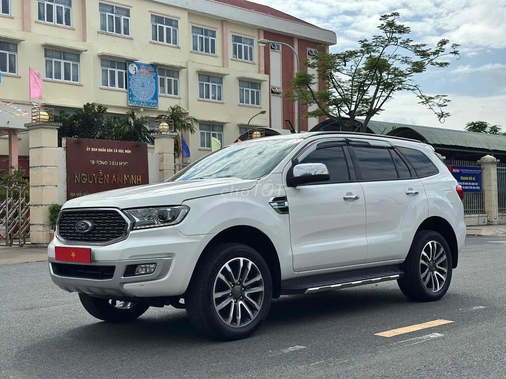 Ford Everest 2021 photo 3