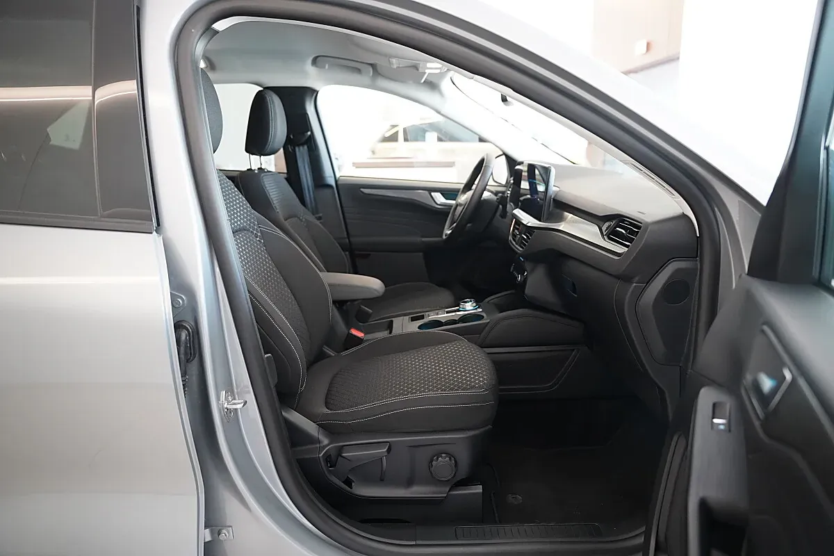 Ford Kuga 2026 photo 3