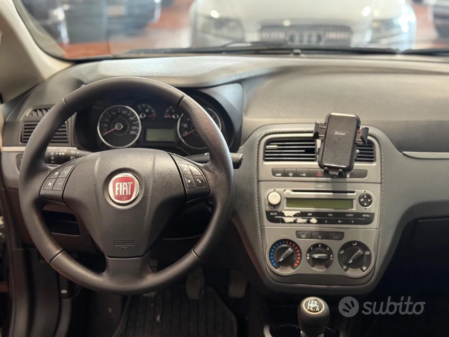 Fiat Grande Punto 2009 photo 5