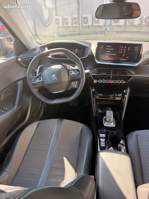 Peugeot 2008 2021 photo 3
