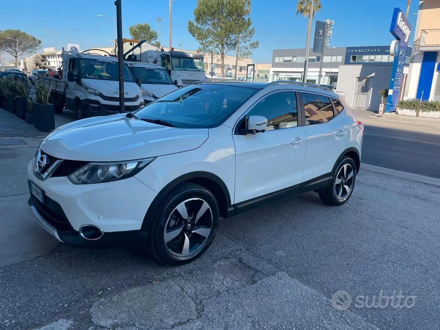 Nissan Qashqai 2015 photo 2