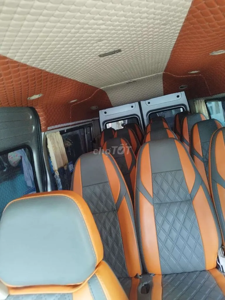 Ford Transit photo 5