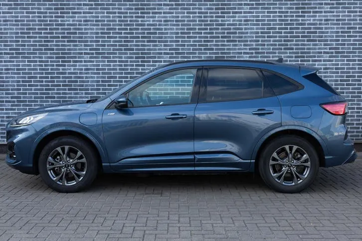 Ford Kuga 2022 photo 3
