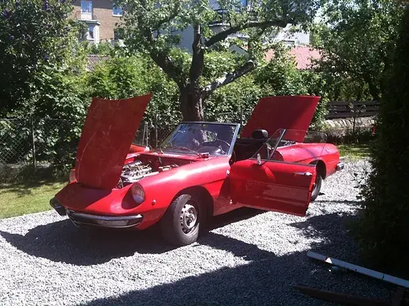 Alfa Romeo Spider 1974 photo 2