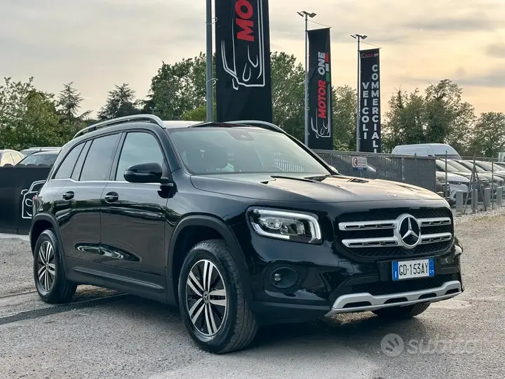 Mercedes-Benz Glb