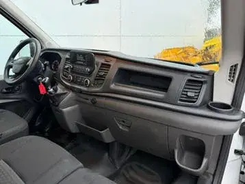Ford Transit 2024 photo 3