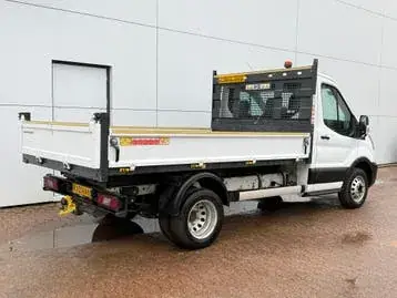Ford Transit 2024 photo 2