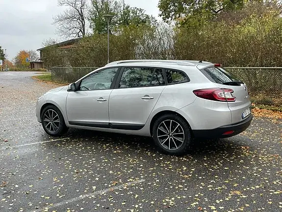 Renault Megane Iii 2011 photo 2