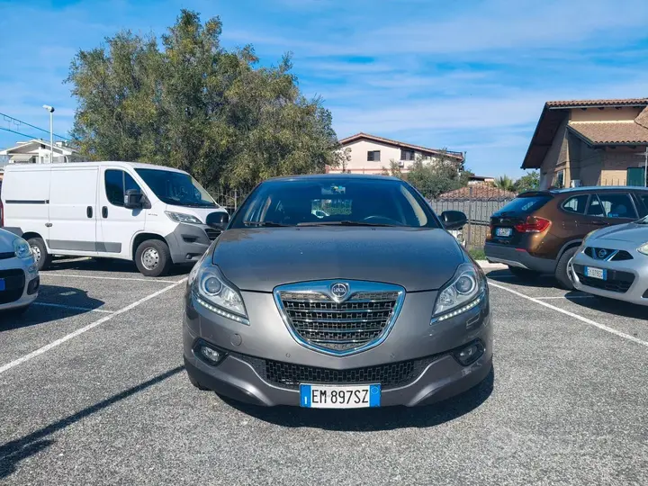 Lancia Delta 2012 photo 2